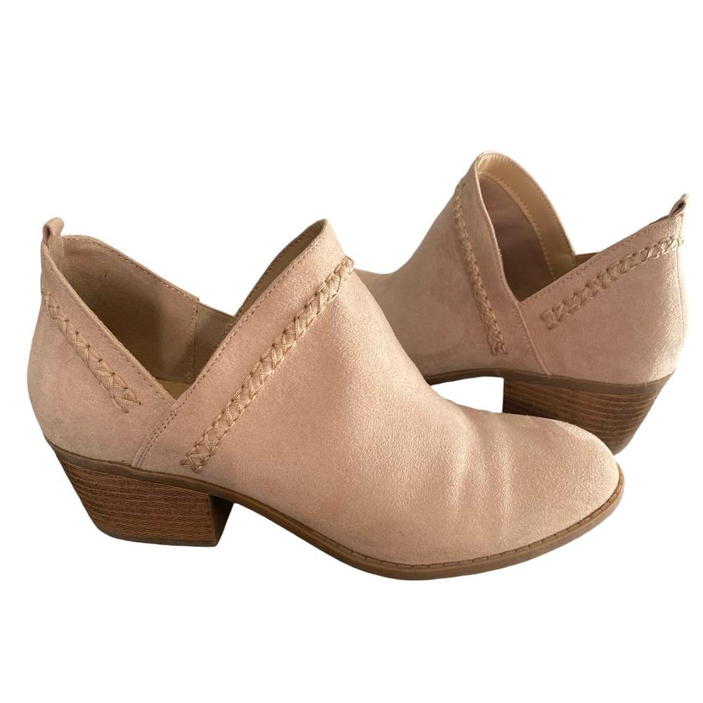 Fergalicious Tan Faux Suede Heeled Ankle Boot. Sz - 8.5